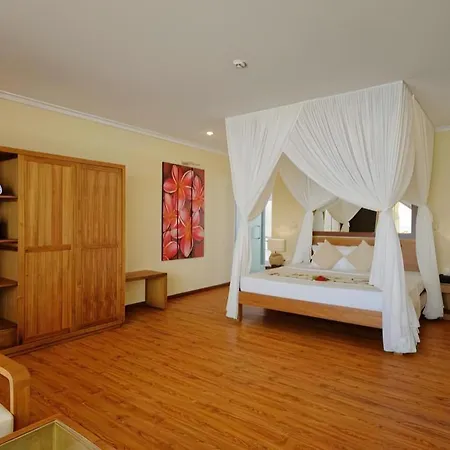 Angaga Island Resort And Spa-3